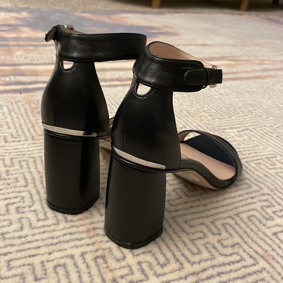 stuart weitzman partlynude sandals in black - Picture 4 of 8